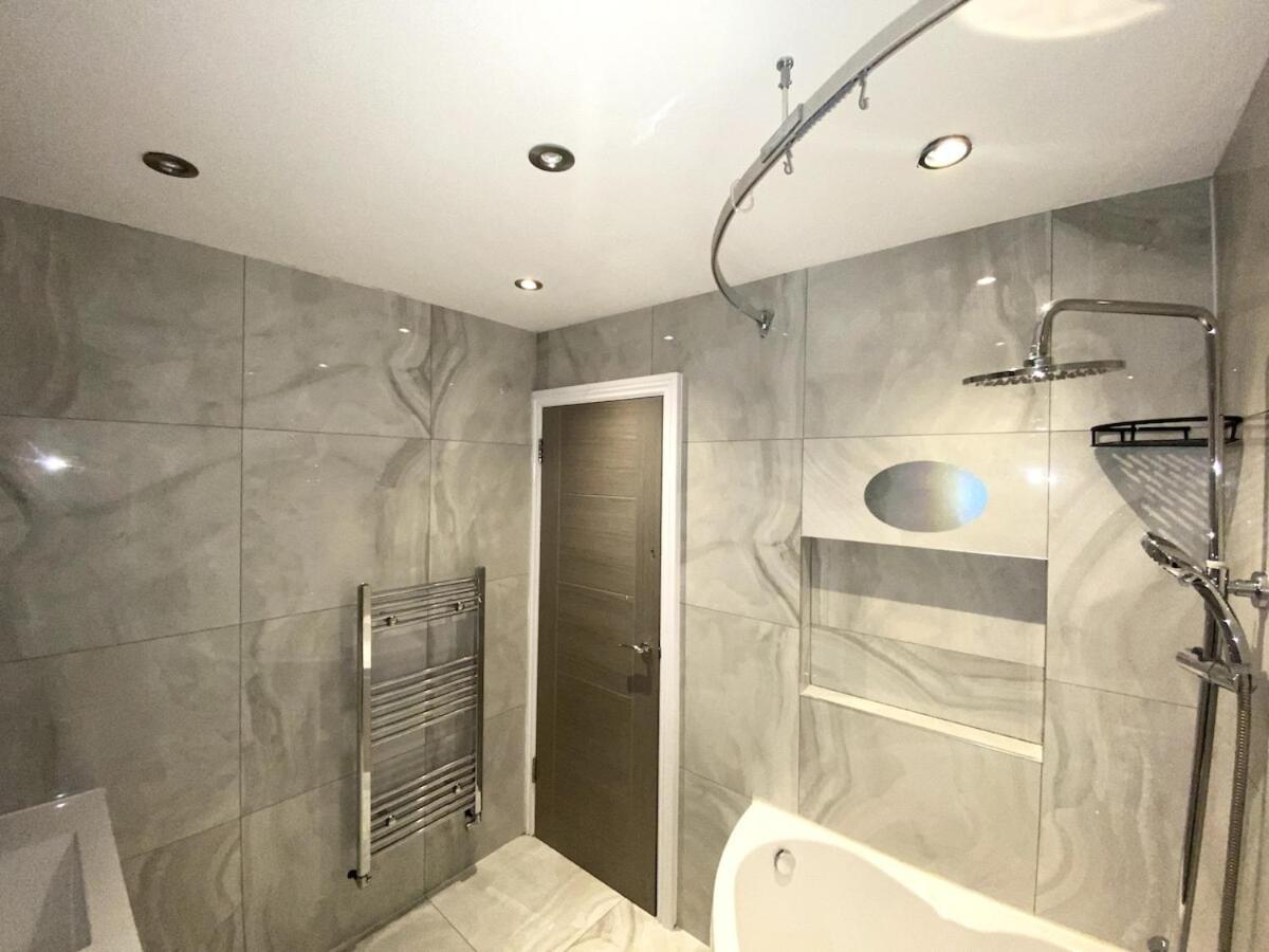 Tooting Holiday home